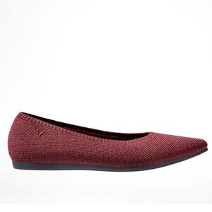 Women's Pointed Knit Flats - Burgundy